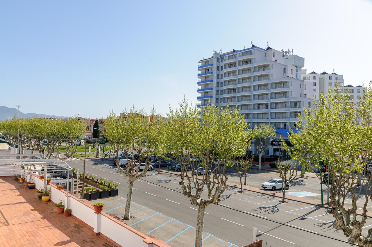Empuriabrava Apartaments No 5 Екстер'єр фото